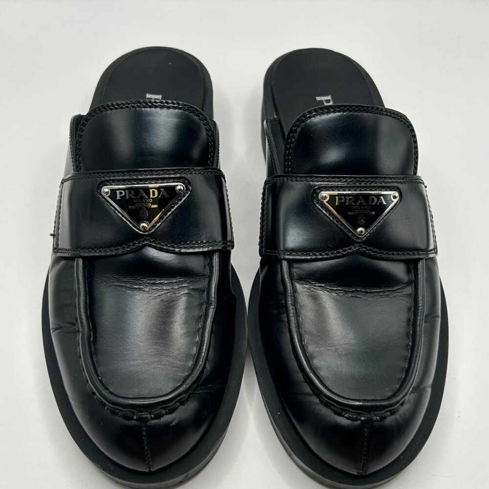 PRADA - Picture 5 of 6